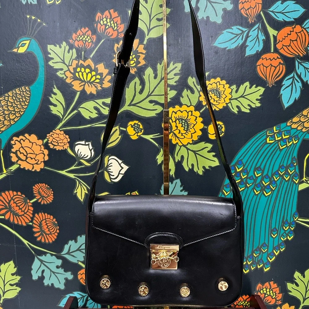 Vintage Salvatore Ferragamo Black Leather Bag – Gold Shoe hardware– 80s/90s - Picture 4 of 14